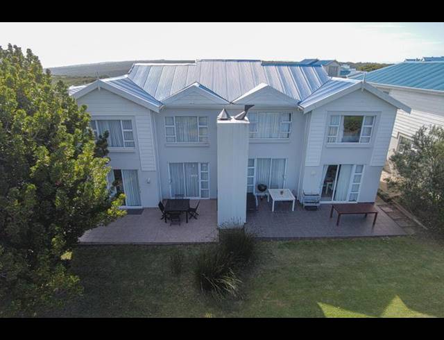 2 BEDROOM DUPLEX FOR SALE IN PINNACLE POINT GOLF ESTATE